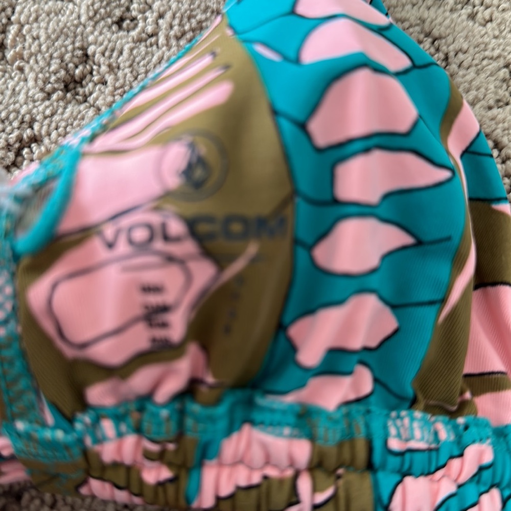 Volcom Bikini Top - Picture 3 of 4
